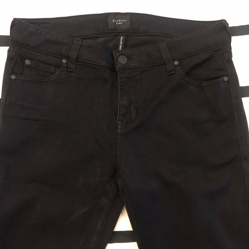 Pantalón apretado.  Skinny jeans